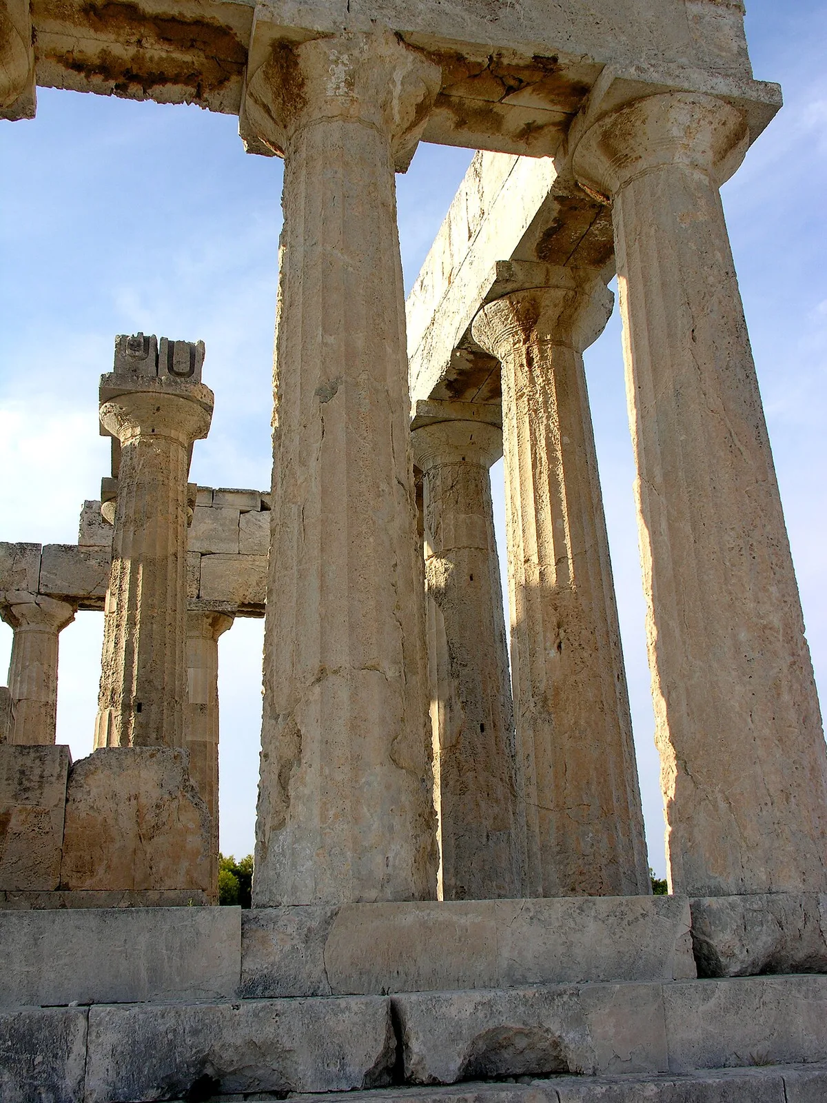 Greece map islands: temple of Aphaia on the island of Aegina