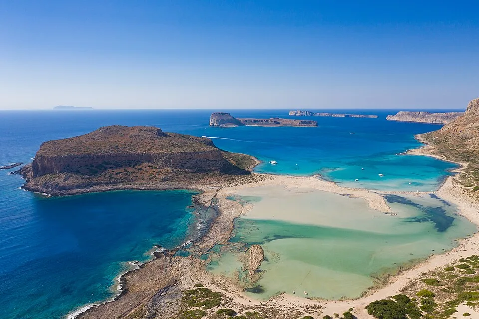 Grèce carte touristique : vue aérienne de la plage et du lagon de Balos en Crète